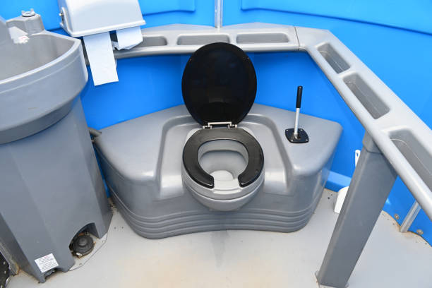 Best Porta potty rental near me  in Blue Ash, OH